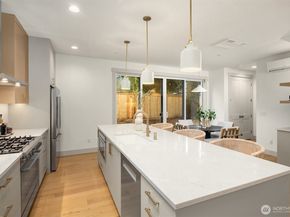 13115 NE 87th Lane, Kirkland WA 98033