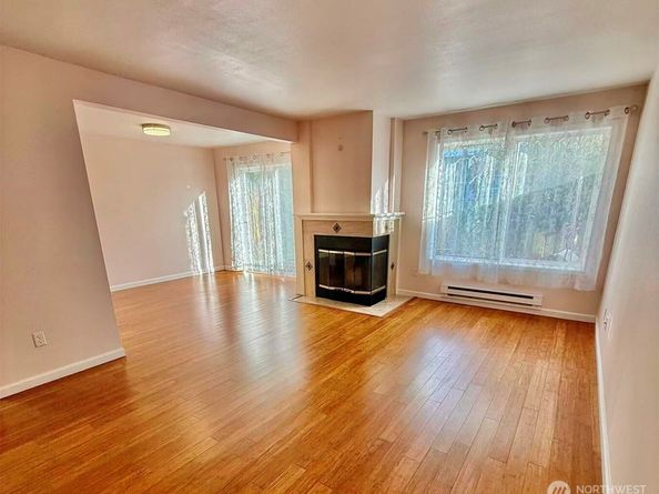 927 132nd Street SW D3, Everett WA 98204