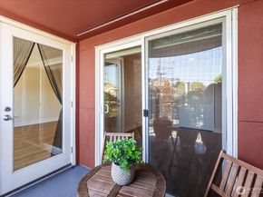 1417 Queen Anne Avenue N 313, Seattle WA 98109