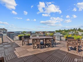 1417 Queen Anne Avenue N 313, Seattle WA 98109