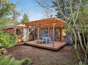 10219 15th Avenue NE, Seattle WA 98125