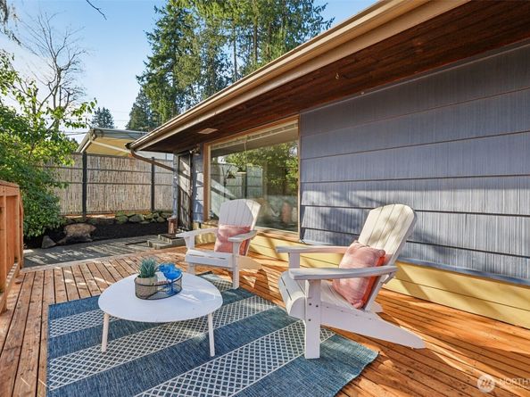 10219 15th Avenue NE, Seattle WA 98125