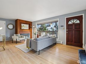 10219 15th Avenue NE, Seattle WA 98125