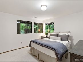 21845 NE 30th Place, Sammamish WA 98074