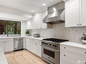 21845 NE 30th Place, Sammamish WA 98074