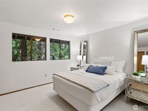 21845 NE 30th Place, Sammamish WA 98074