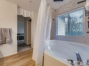 4109 S 220th Place 18, Kent WA 98032