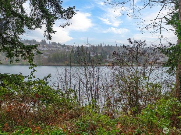 2608 Stevens Drive, Bremerton WA 98312