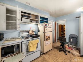 2608 Stevens Drive, Bremerton WA 98312