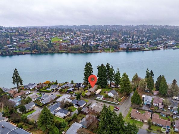 2608 Stevens Drive, Bremerton WA 98312