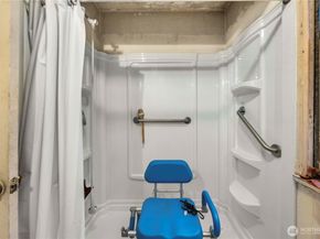 2608 Stevens Drive, Bremerton WA 98312