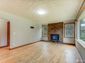 15214 149th Avenue SE, Renton WA 98058