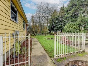 15214 149th Avenue SE, Renton WA 98058