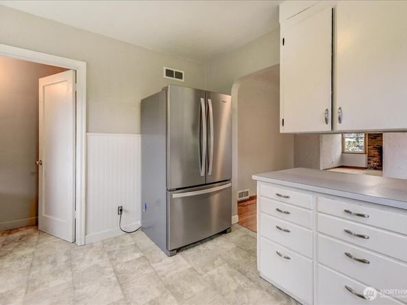 15214 149th Avenue SE, Renton WA 98058