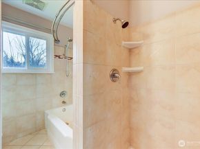 15214 149th Avenue SE, Renton WA 98058