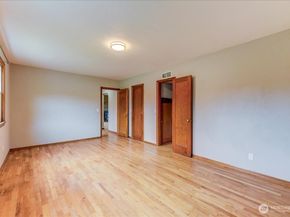 15214 149th Avenue SE, Renton WA 98058