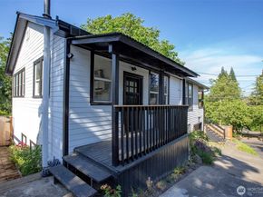 13027 40th Avenue S, Tukwila WA 98168