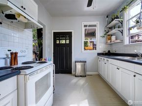 13027 40th Avenue S, Tukwila WA 98168