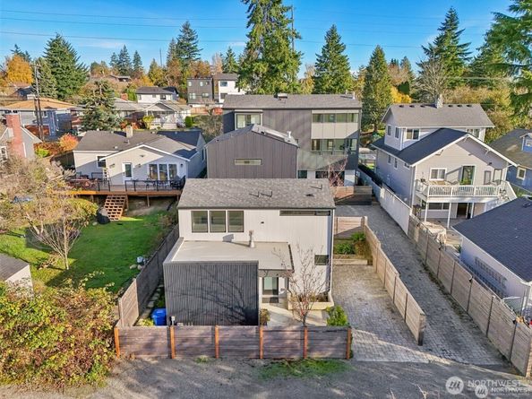 8605 5th Avenue NE B, Seattle WA 98115