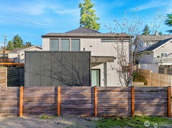 8605 5th Avenue NE B, Seattle WA 98115