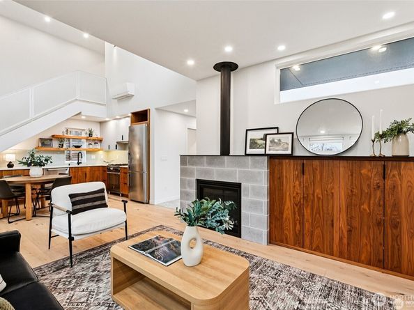 8605 5th Avenue NE B, Seattle WA 98115