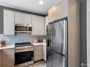 2525 29th Avenue S E, Seattle WA 98144