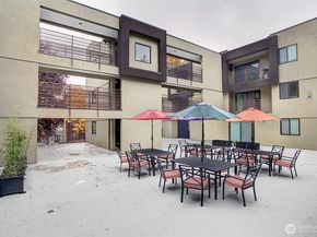 7323 Sand Point Way NE 103, Seattle WA 98115