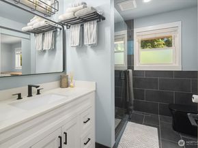 7245 NE 170th Street, Kenmore WA 98028