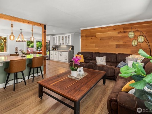 7245 NE 170th Street, Kenmore WA 98028