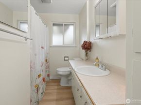 818 SW 120th Street, Seattle WA 98146