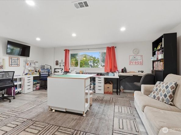 818 SW 120th Street, Seattle WA 98146