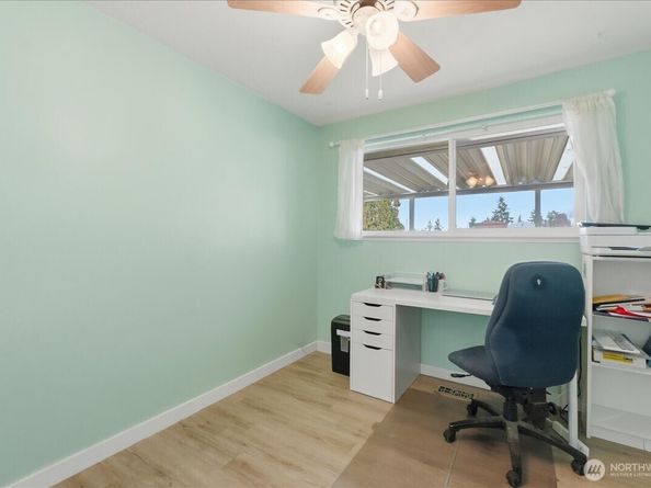 818 SW 120th Street, Seattle WA 98146