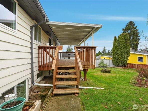 818 SW 120th Street, Seattle WA 98146