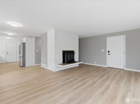 818 SW 120th Street, Seattle WA 98146