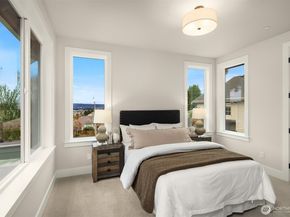 7271 152nd Avenue NE, Redmond WA 98052