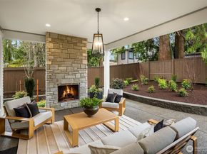 7271 152nd Avenue NE, Redmond WA 98052
