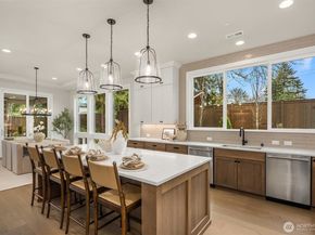 7271 152nd Avenue NE, Redmond WA 98052