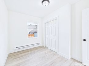 305 Meadow Avenue N, Renton WA 98057