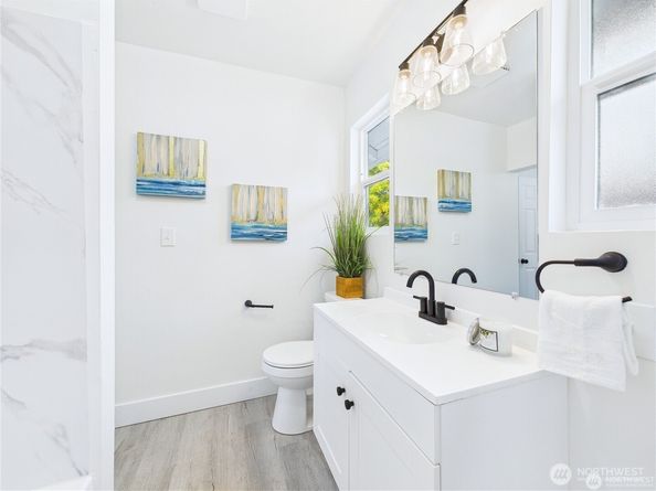 305 Meadow Avenue N, Renton WA 98057