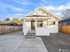305 Meadow Avenue N, Renton WA 98057