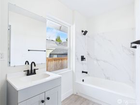 305 Meadow Avenue N, Renton WA 98057