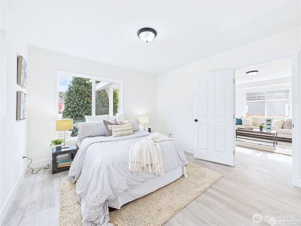 305 Meadow Avenue N, Renton WA 98057