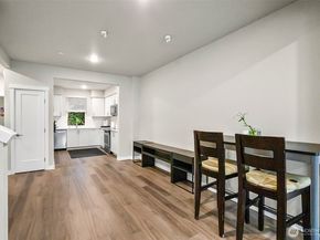 2002 101 Street SE 4, Lake Stevens WA 98258