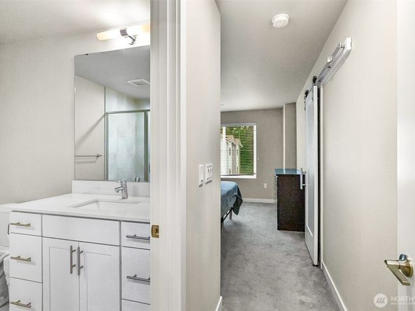 2002 101 Street SE 4, Lake Stevens WA 98258