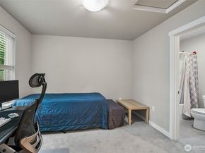 2002 101 Street SE 4, Lake Stevens WA 98258