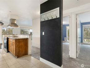 3204 81st Place SE B202, Mercer Island WA 98040