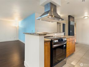 3204 81st Place SE B202, Mercer Island WA 98040