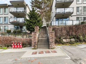 3204 81st Place SE B202, Mercer Island WA 98040
