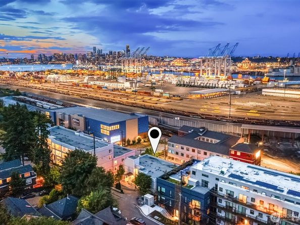 3318 30th Avenue SW A502, Seattle WA 98126