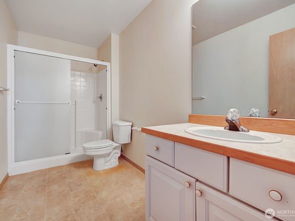 166 Glennwood Place SE, Renton WA 98056